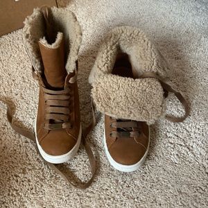 UGG Sneakers with Fur Inside